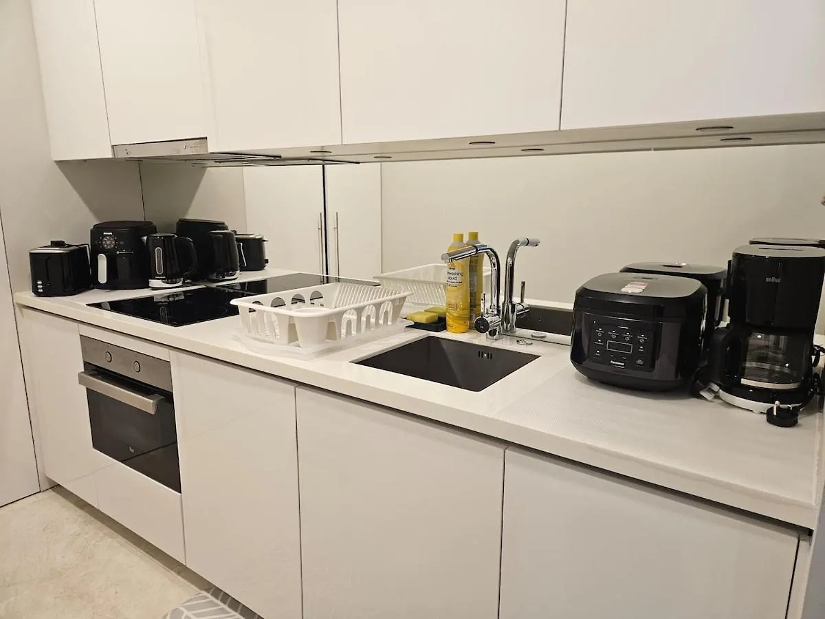 Apartment Sky Suites Klcc Level 58, 600Mbps Wifi - 2R Plus 1Bb Kuala Lumpur Malaysia