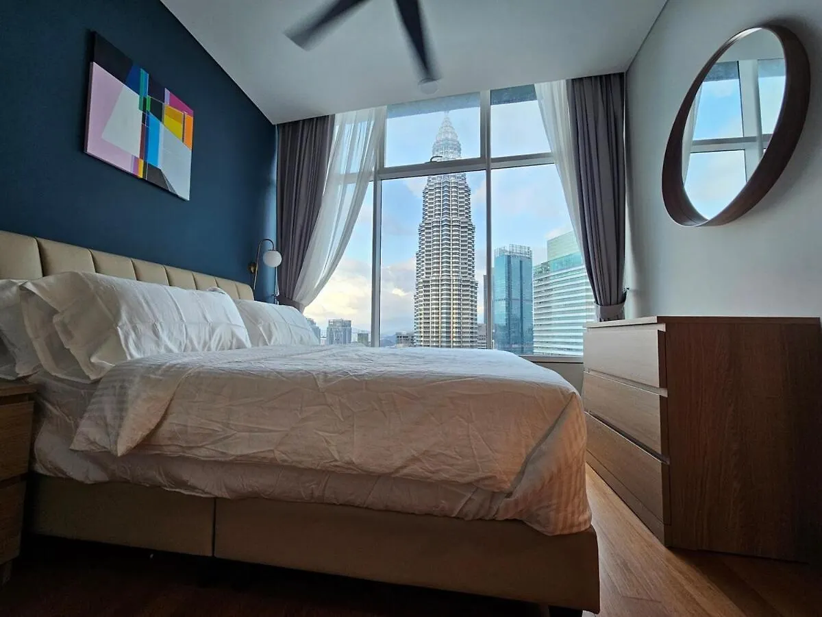 Apartment Sky Suites Klcc Level 58, 600Mbps Wifi - 2R Plus 1Bb Kuala Lumpur